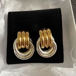 Heaven Mayhem Double knot Mixed earrings